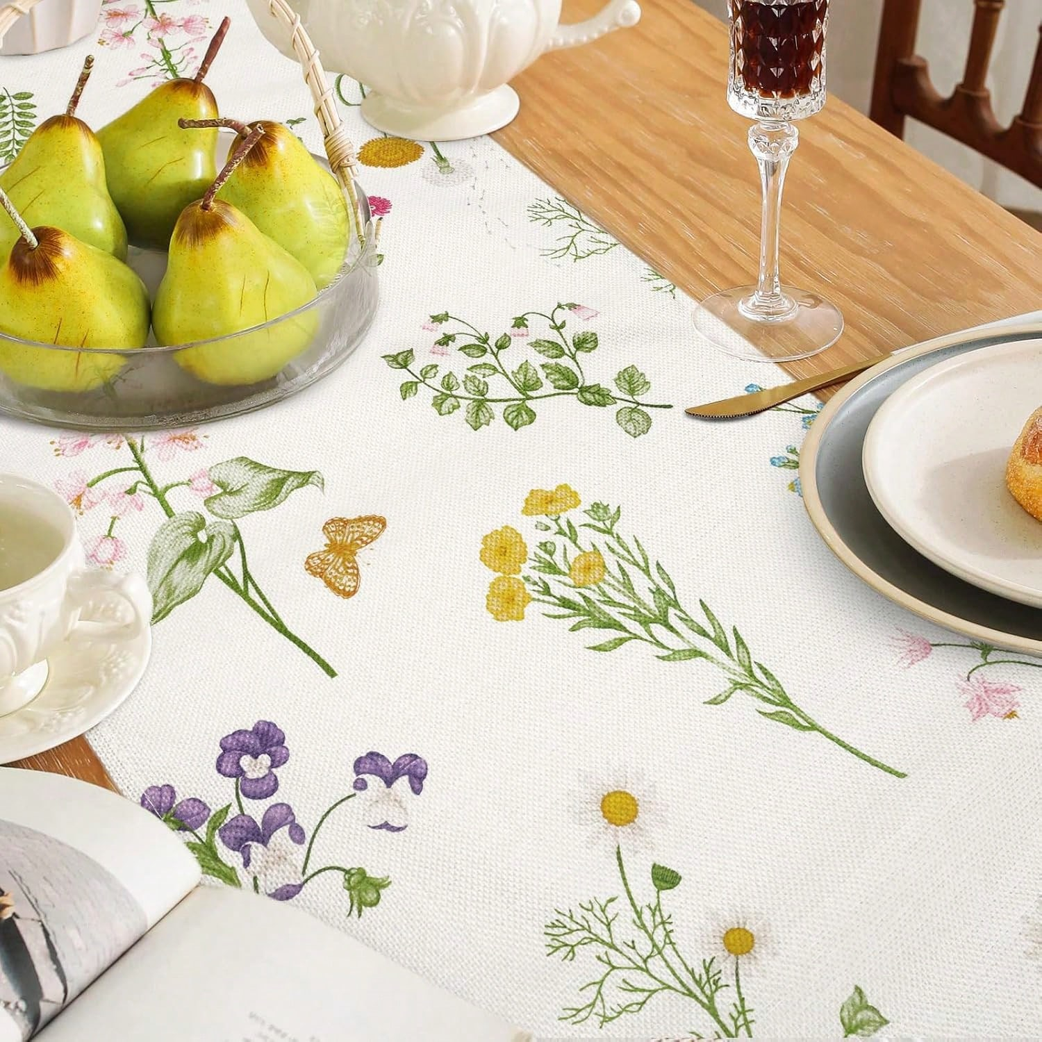 Botanical Wildflower Table Run - Home Office News ulasan dan harga